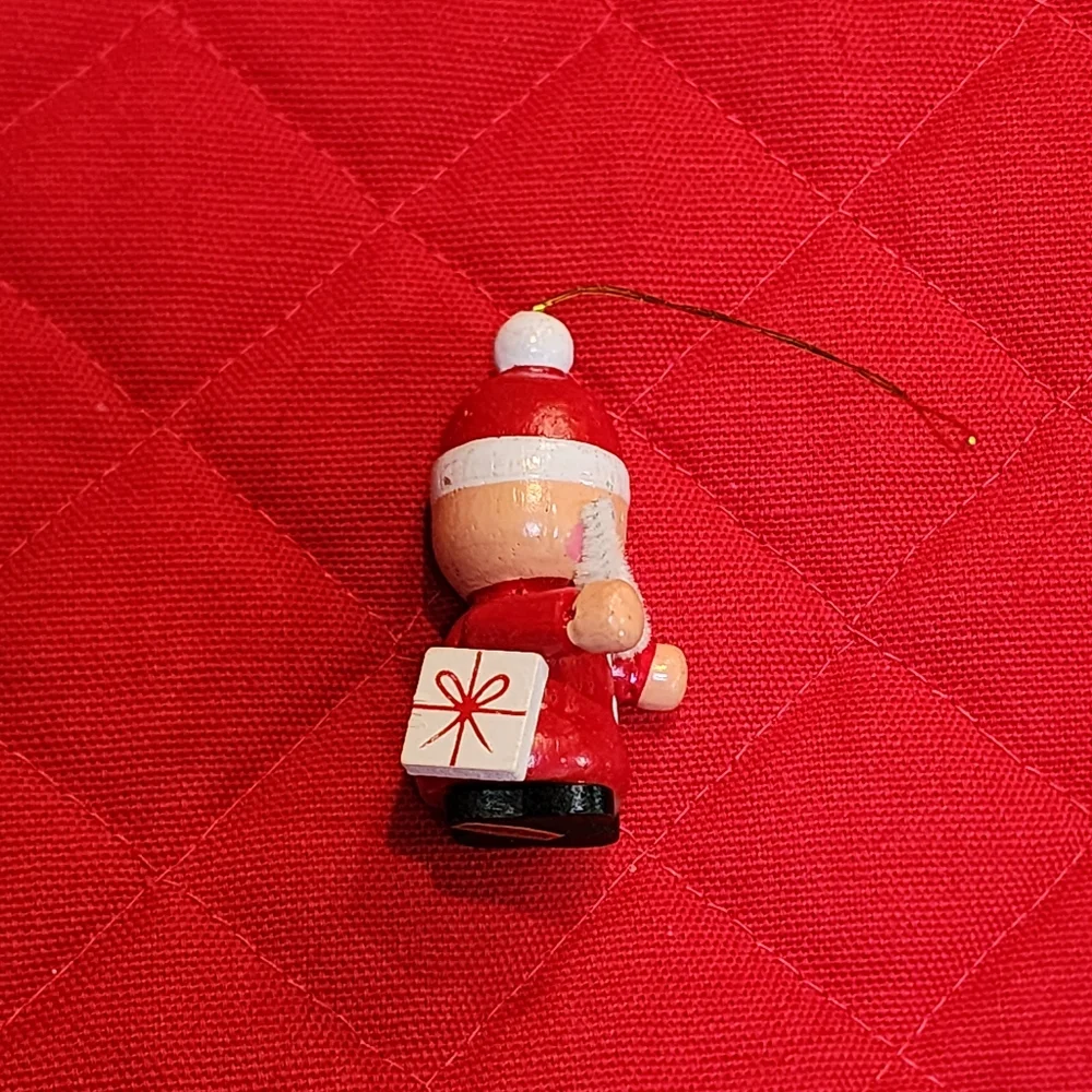 N/A festive wooden